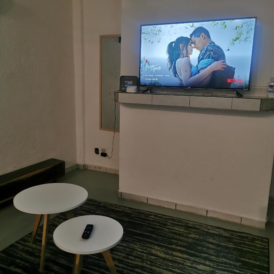 2 Bedroom Apartment With A/C Wi-Fi Best Location! Zihuatanejo Dış mekan fotoğraf